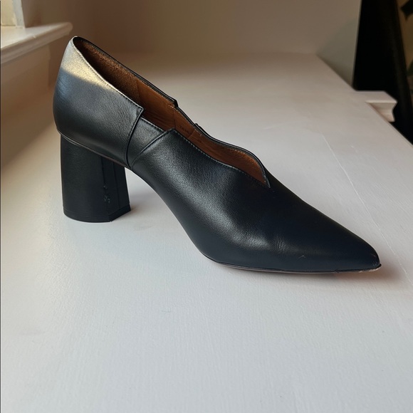 Chie Mihara Black Women's Pumps 2.5” heels size 39 - Picture 8 of 16